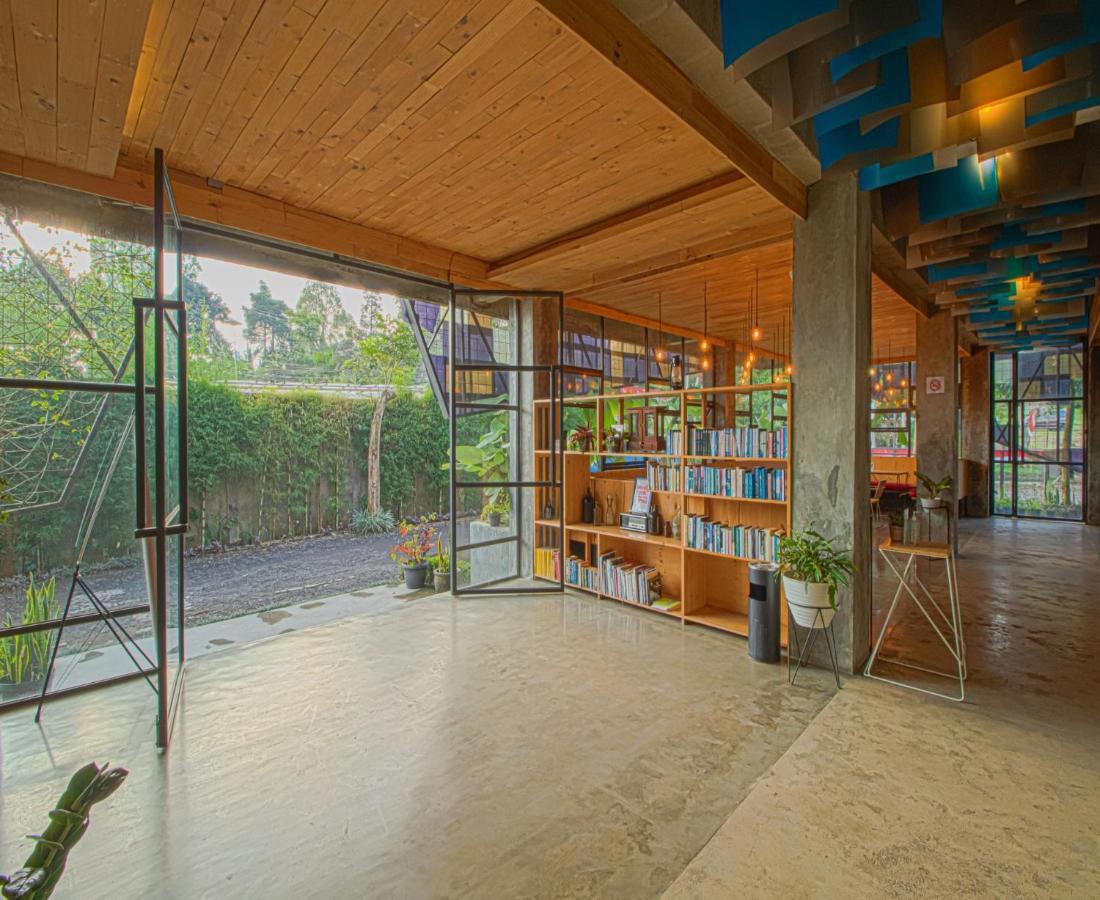 D'Journey Hotel Lembang Exterior photo