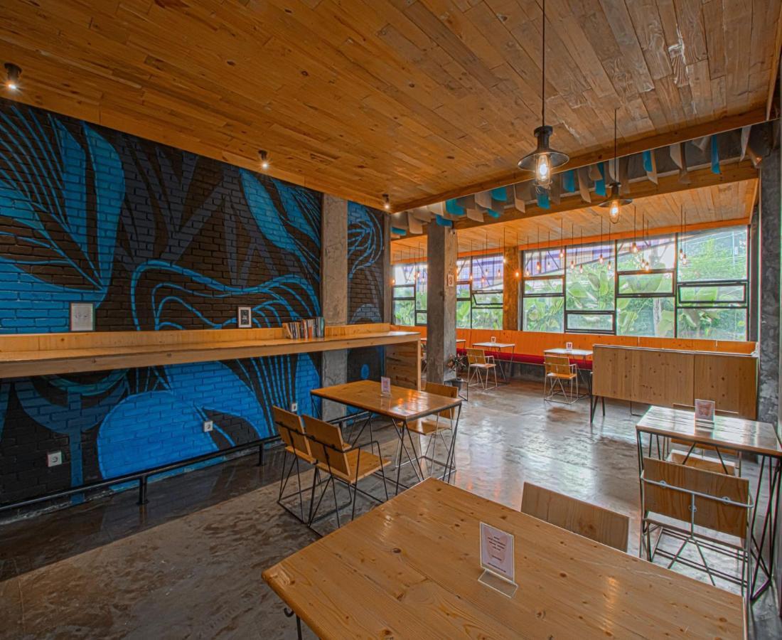 D'Journey Hotel Lembang Exterior photo