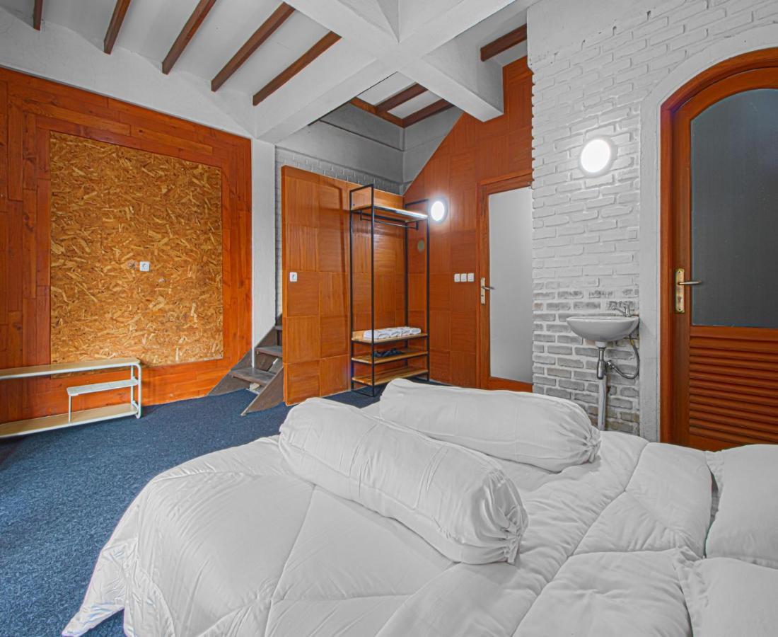 D'Journey Hotel Lembang Exterior photo